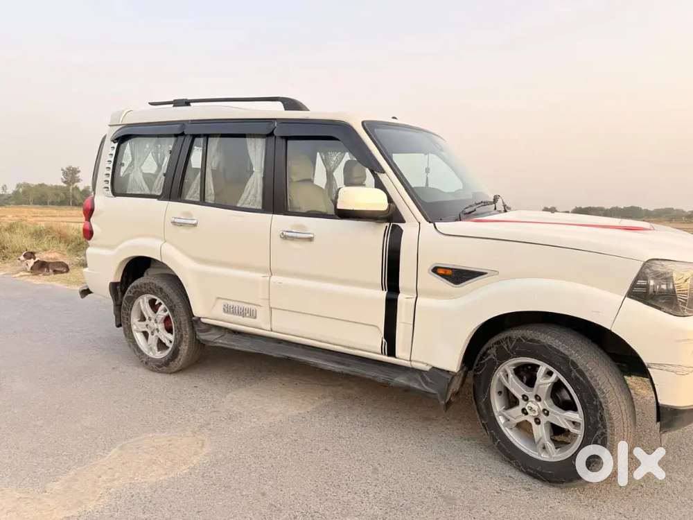 Mahindra Scorpio S10 Contect