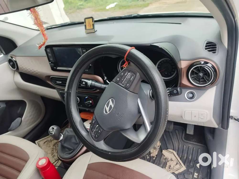 Hyundai Aura Sx Petrol 2025