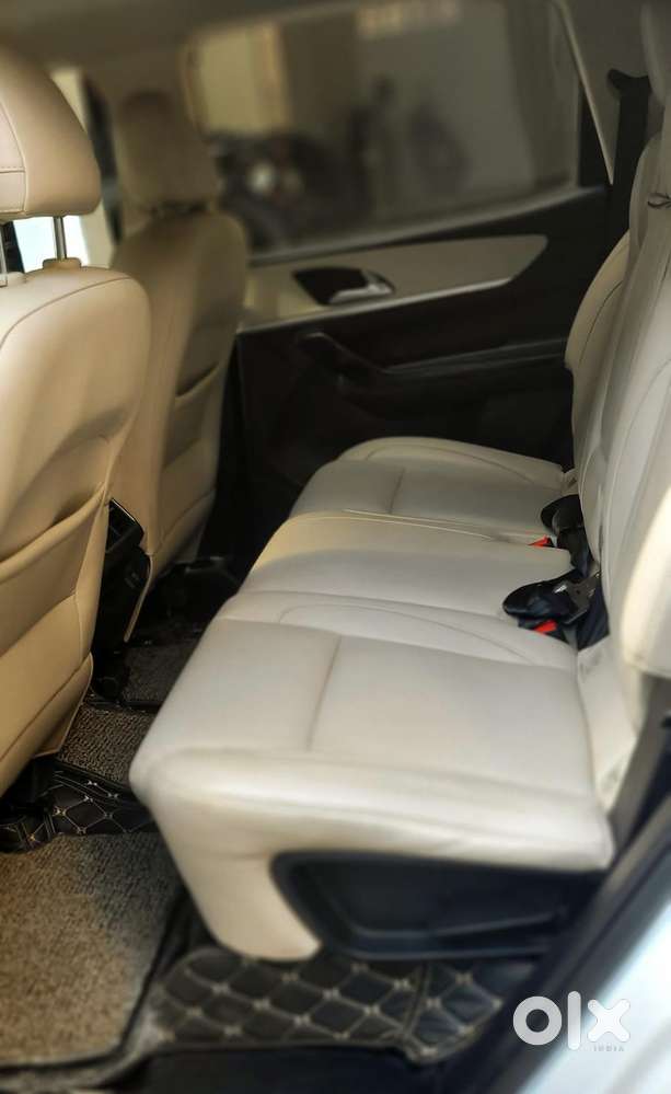 Mahindra Xuv700 2.2 Ax 7 Diesel At Luxury Pack Str, 2022, Diesel