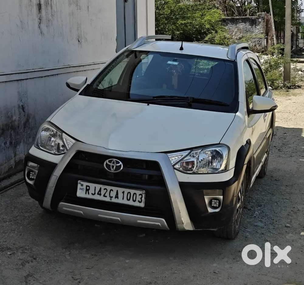 Toyota Etios Cross 2014