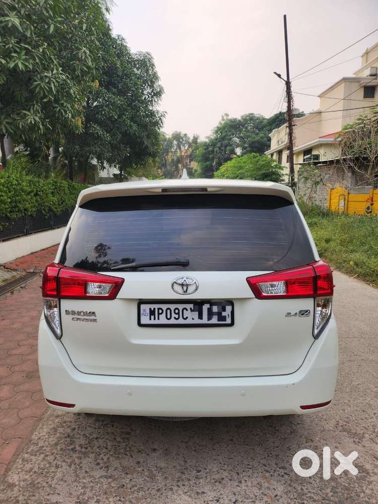 Toyota Innova Crysta 2.4 Zx Mt, 2017, Diesel