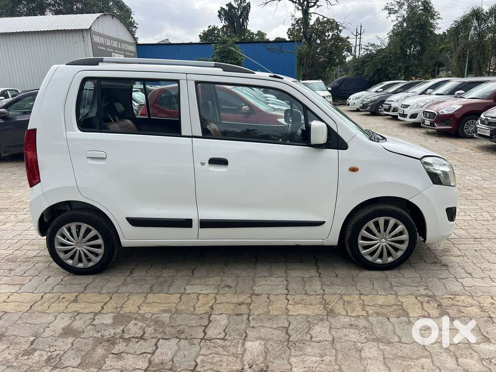 Maruti Suzuki Wagon R 1.0 Vxi Amt, 2017, Petrol