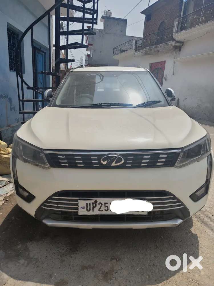 Xuv 300 W8 Diesel Car