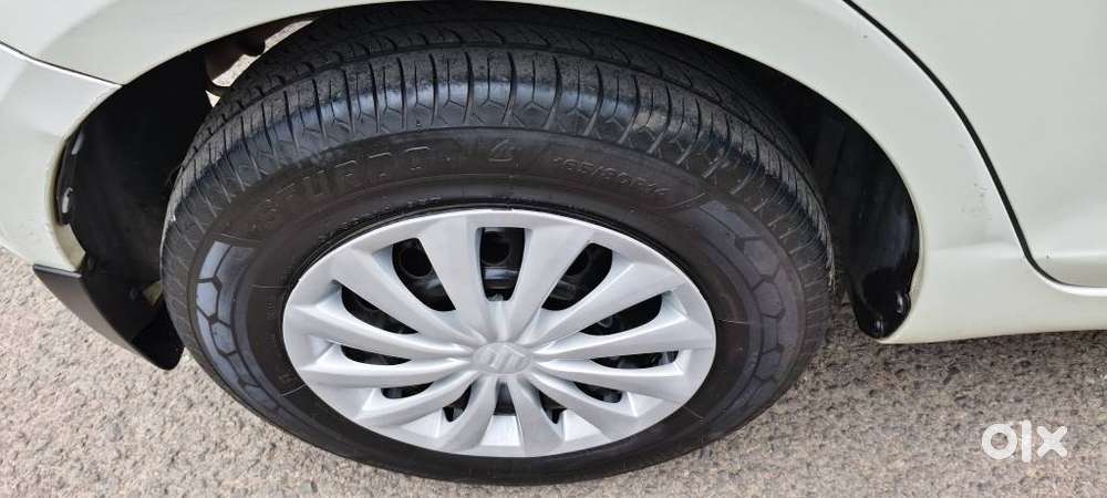 Maruti Suzuki Swift Vxi Abs Bsiv, 2015, Petrol