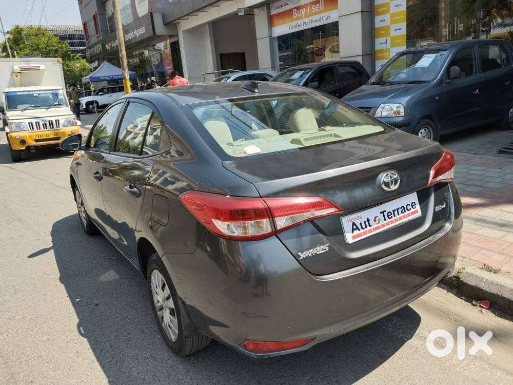 Toyota Yaris Ativ J, 2018, Petrol