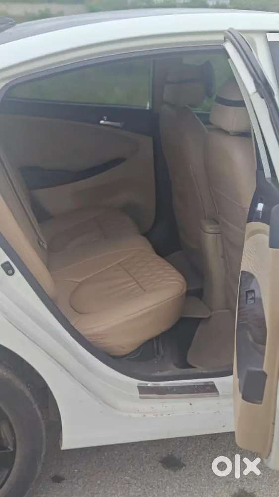 Hyundai Verna Crdi 2012