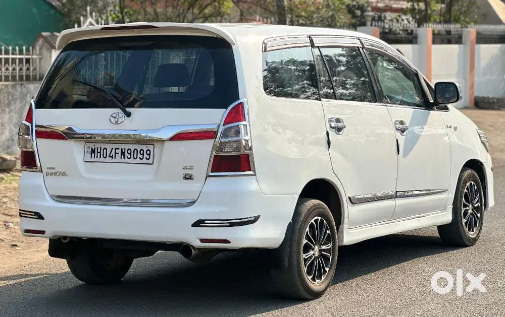 Toyota Innova 2012 Diesel Well Maintained