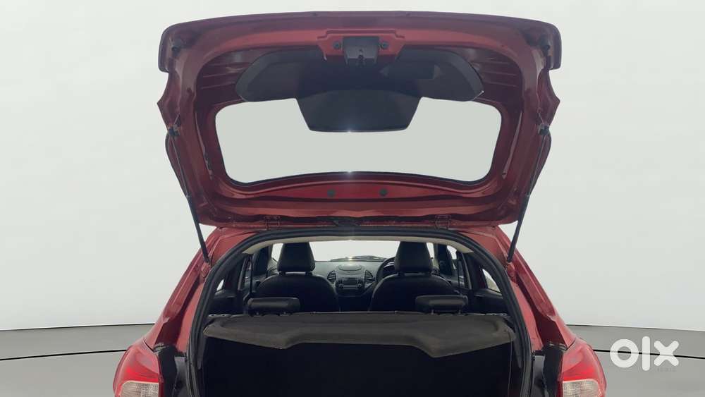 Ford Figo 2012-2015 Petrol Titanium, 2020, Petrol