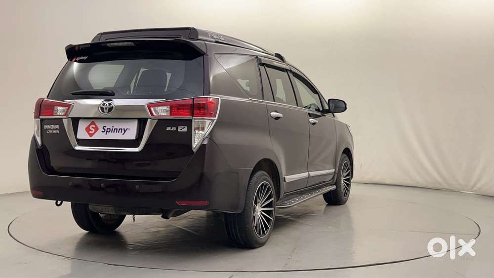 Toyota Innova Crysta 2.8 Zx At 7 Seater, 2017, Diesel