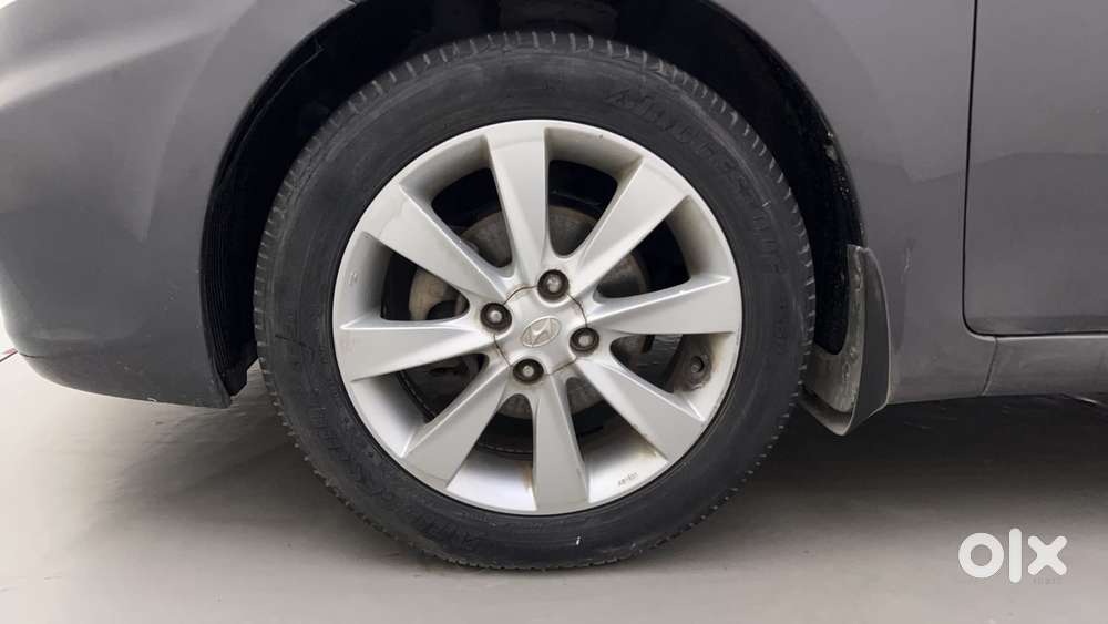 Hyundai Verna Fluidic 1.6 Vtvt Sx Opt, 2012, Petrol