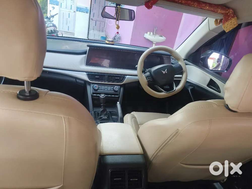 Mahindra Xuv700 2022 Petrol Good Condition