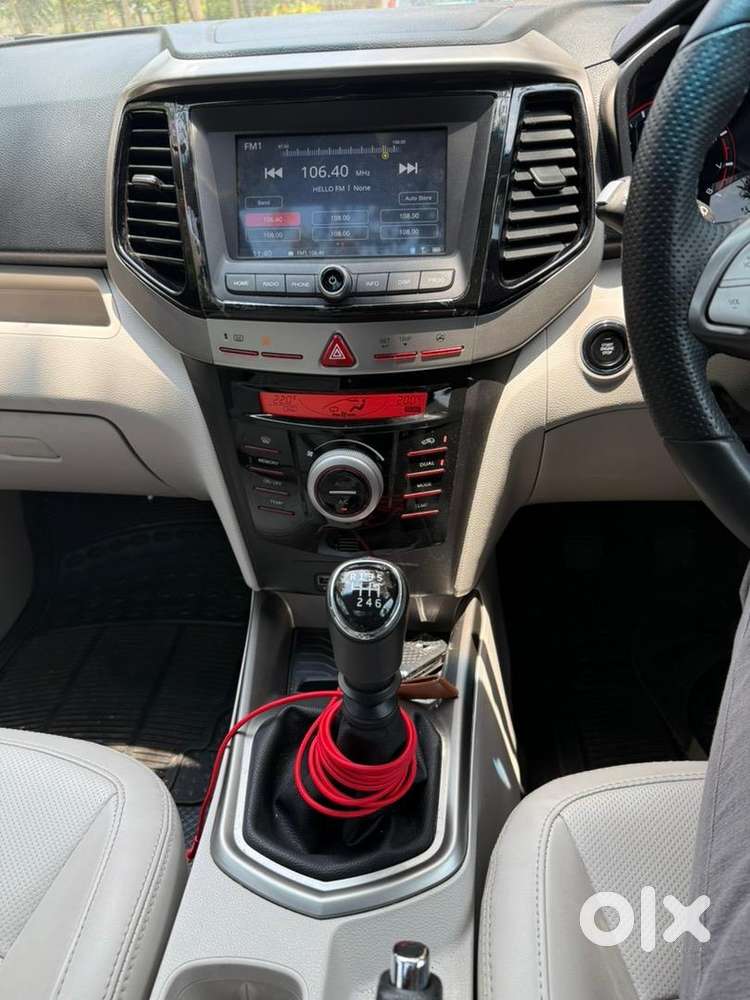 Mahindra Xuv300 2024 Petrol Well Maintained
