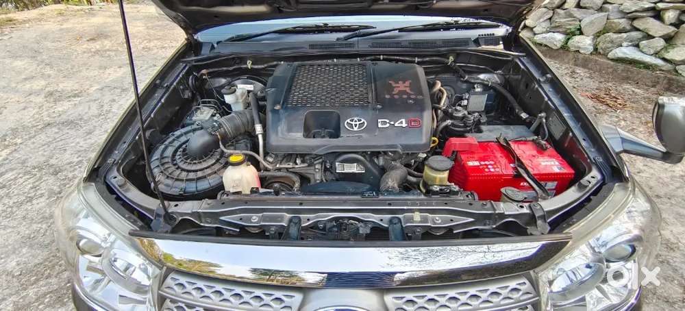 Excellent Condition Less Driven Toyota Fortuner 2010 4x4 For Sale.