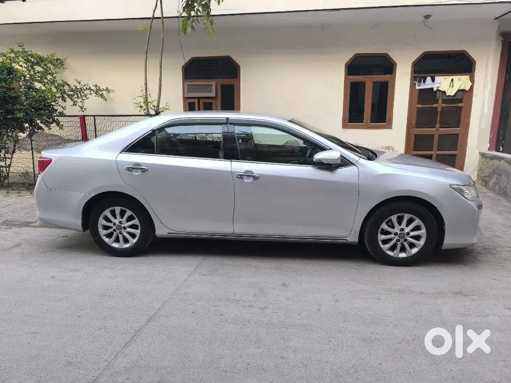 Toyota Camry 2012 Petrol 104000 Km Driven