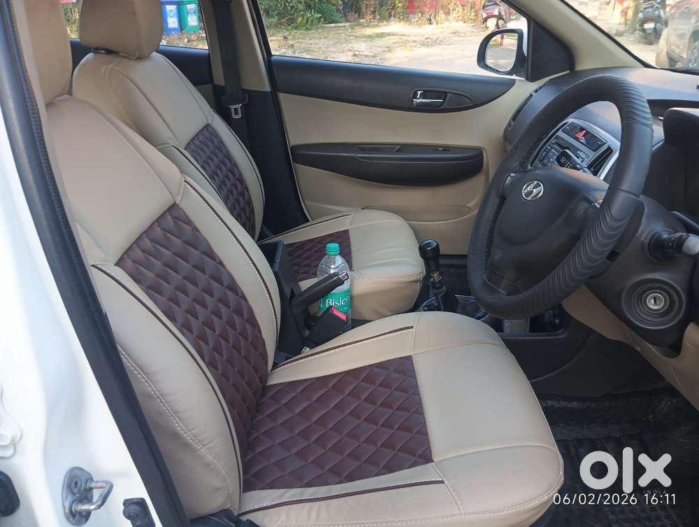 Hyundai I20 Petrol Cvt Magna Executive, 2014, Petrol