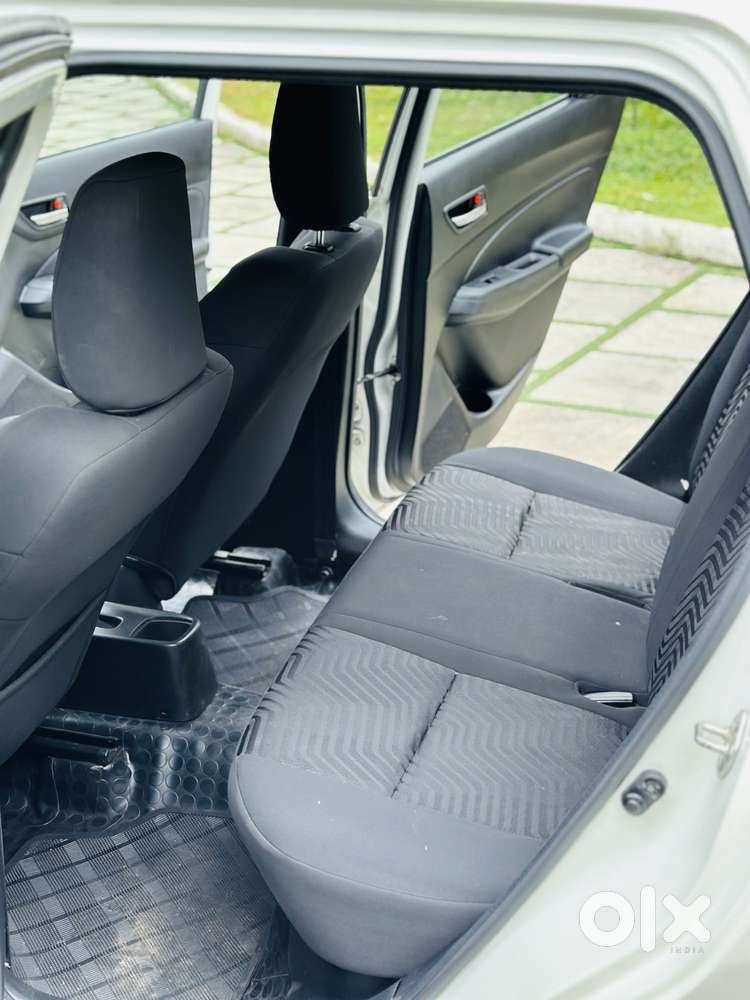 Maruti Suzuki Swift 2018 Amt Vxi, 2022, Petrol