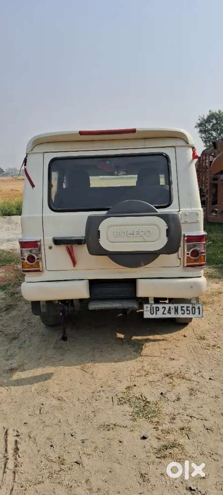 बोलेरो Slx 2wd 7star 2011 Model