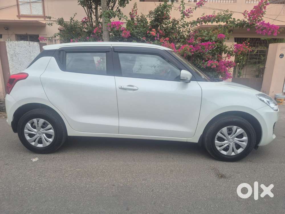 Maruti Suzuki Swift, 2023, Petrol