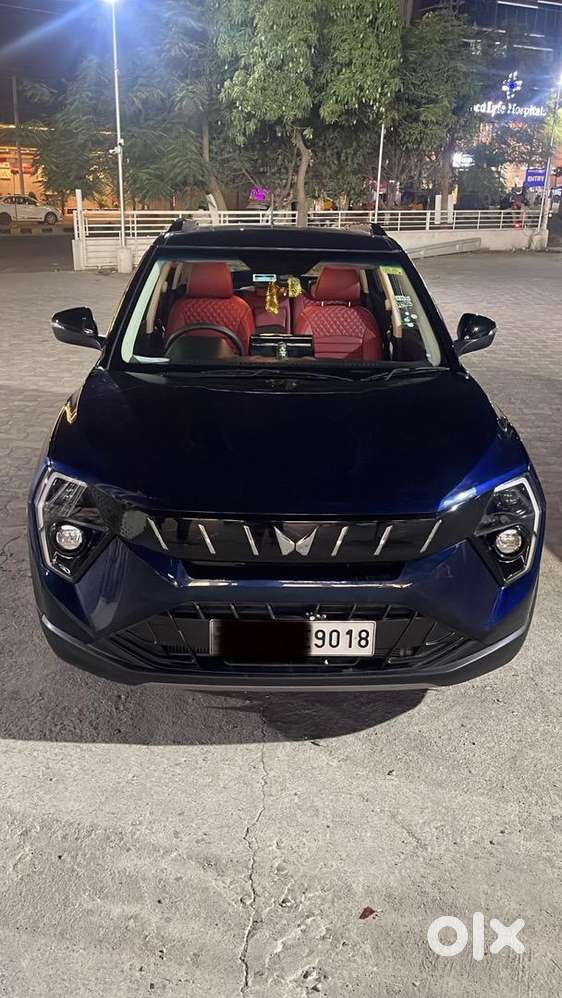 Mahindra Xuv 3xo 2025 Petrol 5380 Km Driven