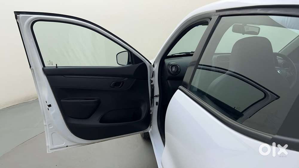 Renault Kwid 1.0 Rxt Amt, 2023, Petrol