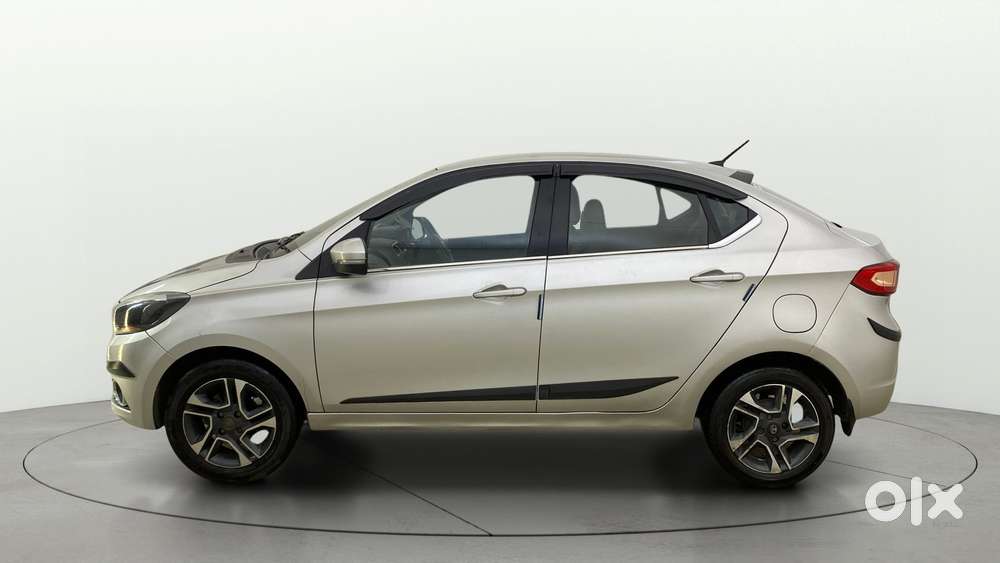 Tata Tigor Xza, 2018, Petrol