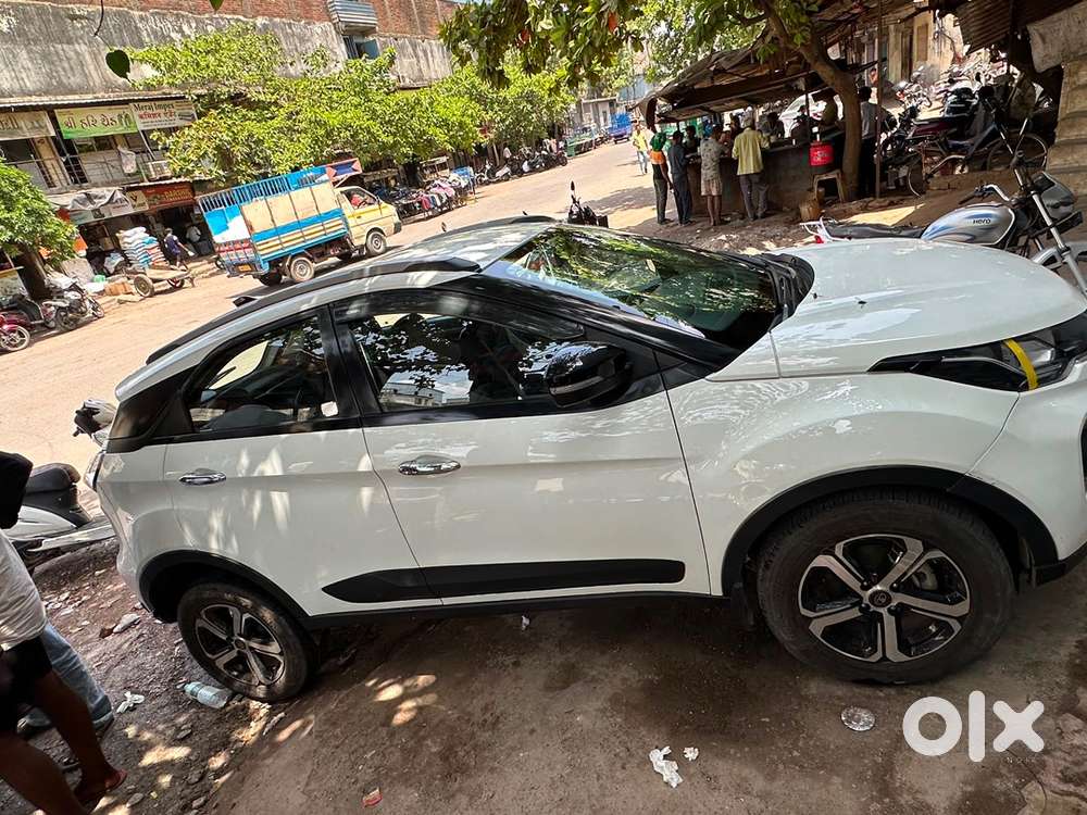 Tata Nexon Petrol 25355 Km Driven