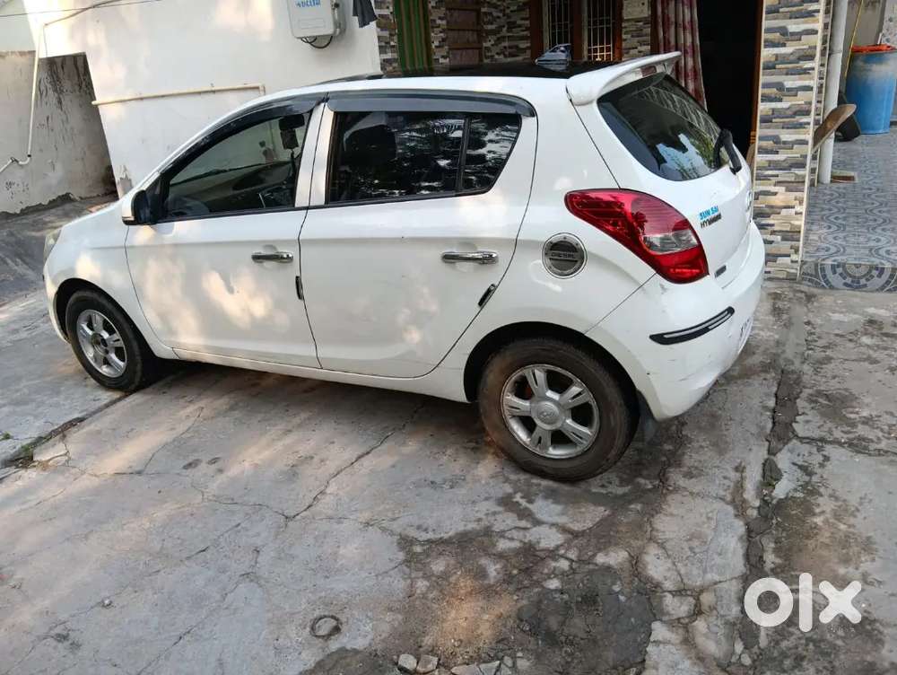 Hyundai I20 Diesel Manual 2012