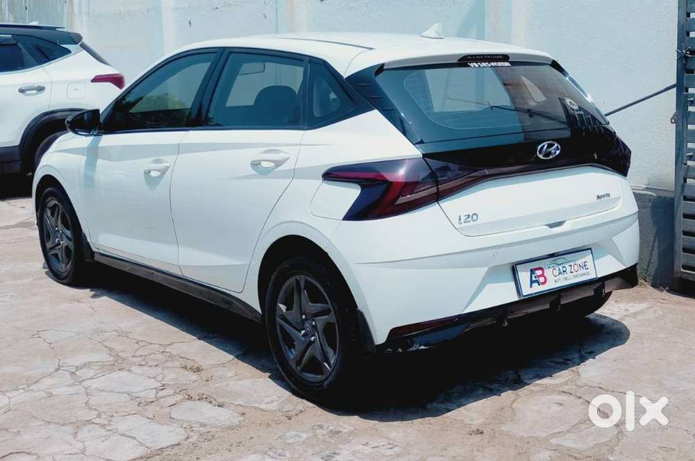 Hyundai New I20 1.2 Sportz Ivt, 2022, Petrol