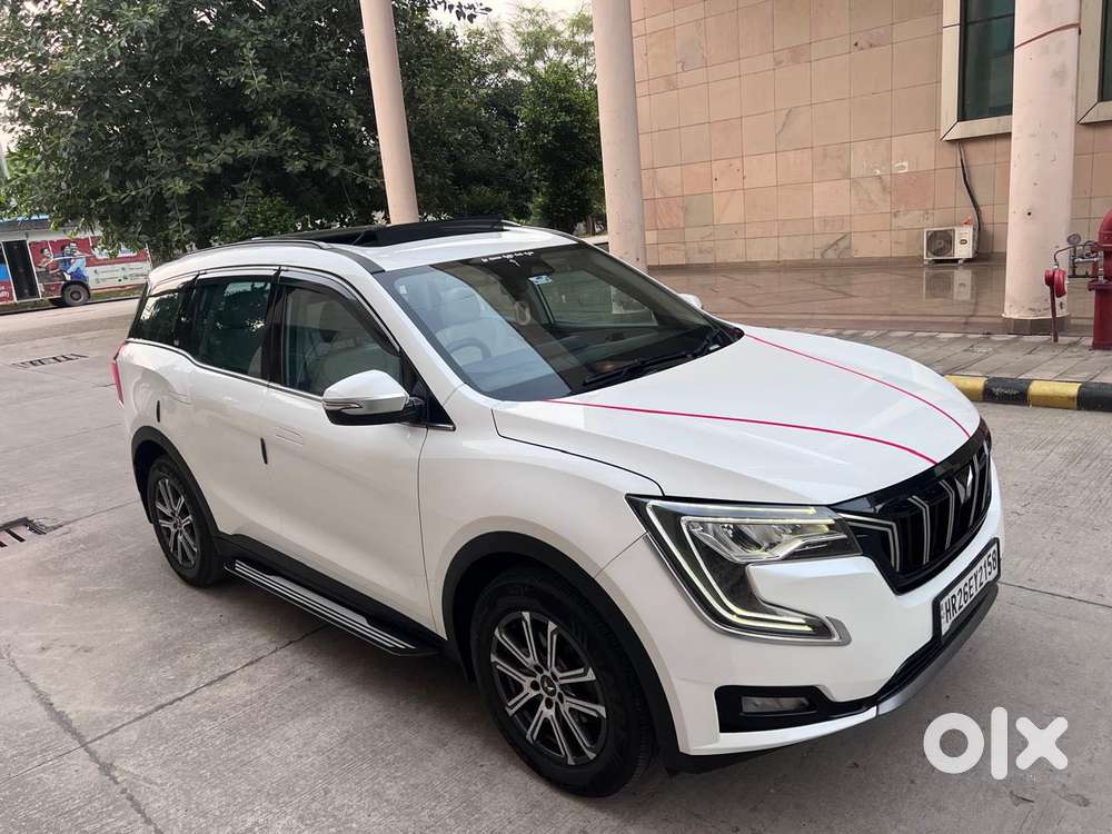 Mahindra Xuv700 2.0 Ax 7 Petrol Mt Str, 2022, Diesel