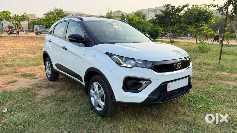 Tata Nexon 1.5 Revotorq Xm (s), 2022, Diesel