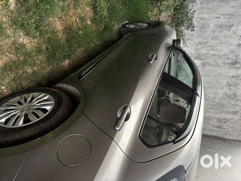 Maruti Suzuki First Owner Single Hand Driven . Service In Service Cent