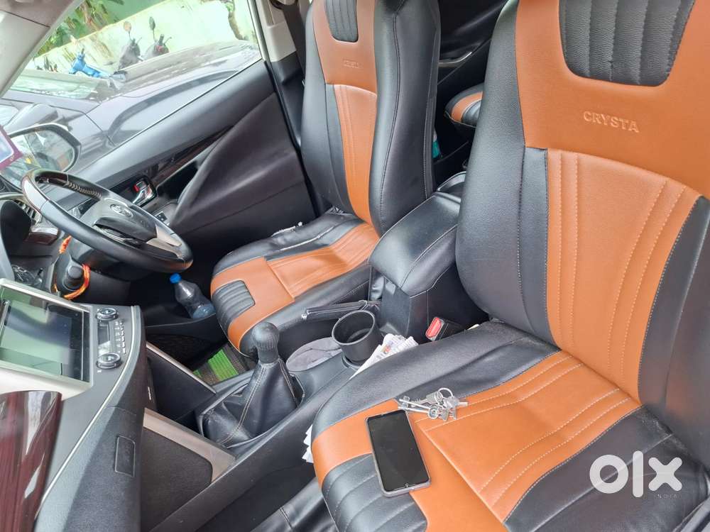 Toyota Innova Crysta 2.4 V, 2016