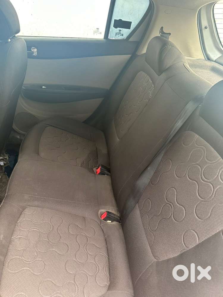 Hyundai I20 2011 Cng & Hybrids 90000 Km Driven