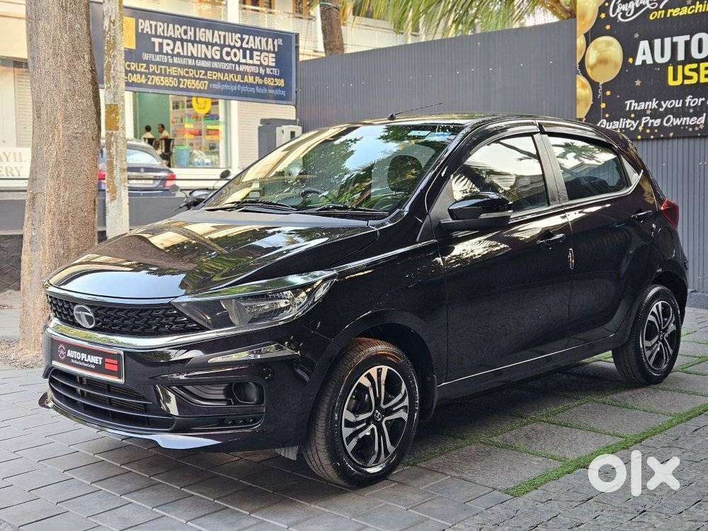 Tata Tiago 1.2 Revotron Xt (o), 2023, Petrol