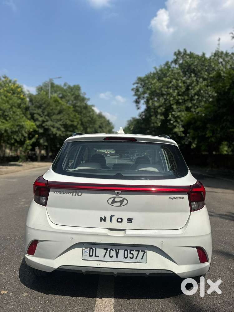 Hyundai Grand I10 Nios Amt Sportz, 2023, Petrol
