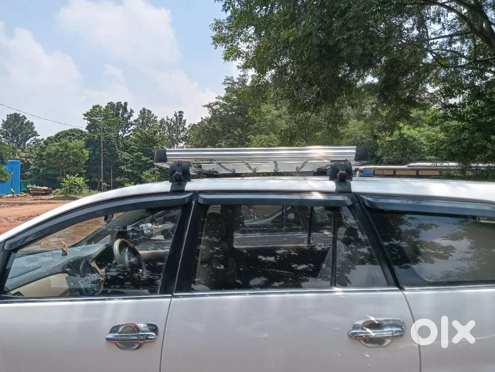 Toyota Innova 2016 Diesel 320000 Km Driven