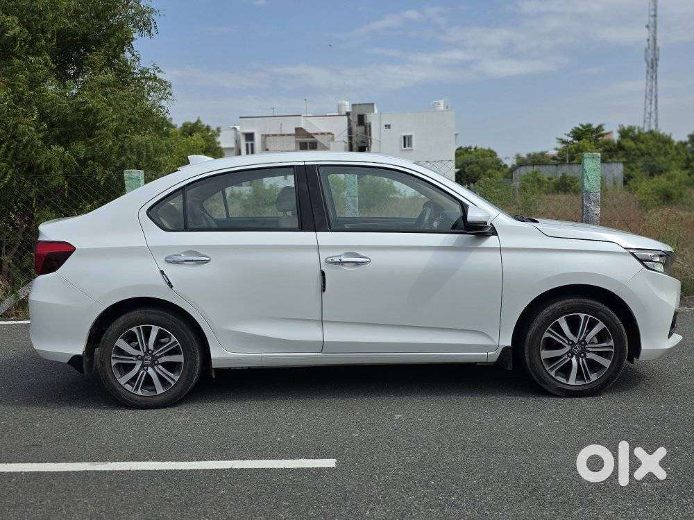 Honda Amaze 2nd Gen Vx, 2023, Petrol