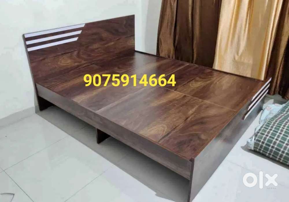 Engineering Wood Bed Queen Size 5 by 6 Brand New Beds & Wardrobes