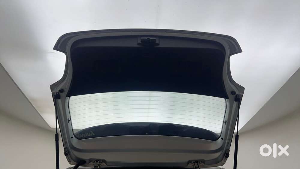 Volkswagen Polo Petrol Comfortline 1.2l, 2017, Petrol