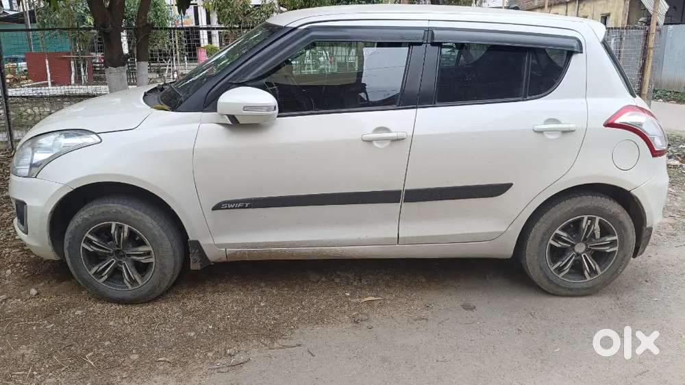 Maruti Suzuki Swift 2015 Petrol 75076 Km Driven