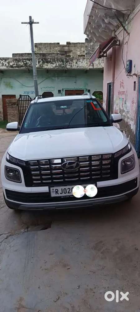 Hyundai Venue 1.2 S 2025 Petrol Manual