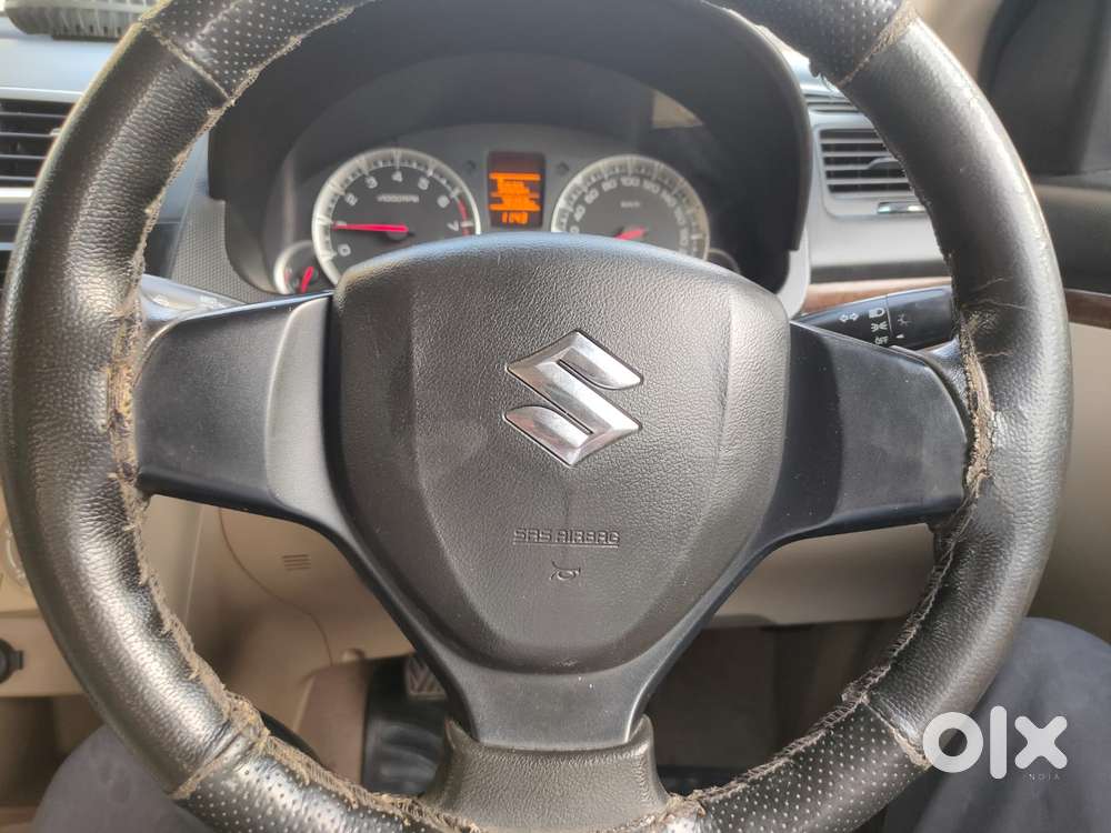 Maruti Suzuki Swift Dzire Vxi(o) Mt, 2017, Petrol