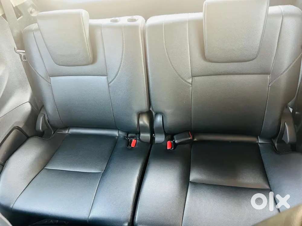 Toyota Innova Crysta 2017 Diesel 85000 Km Driven