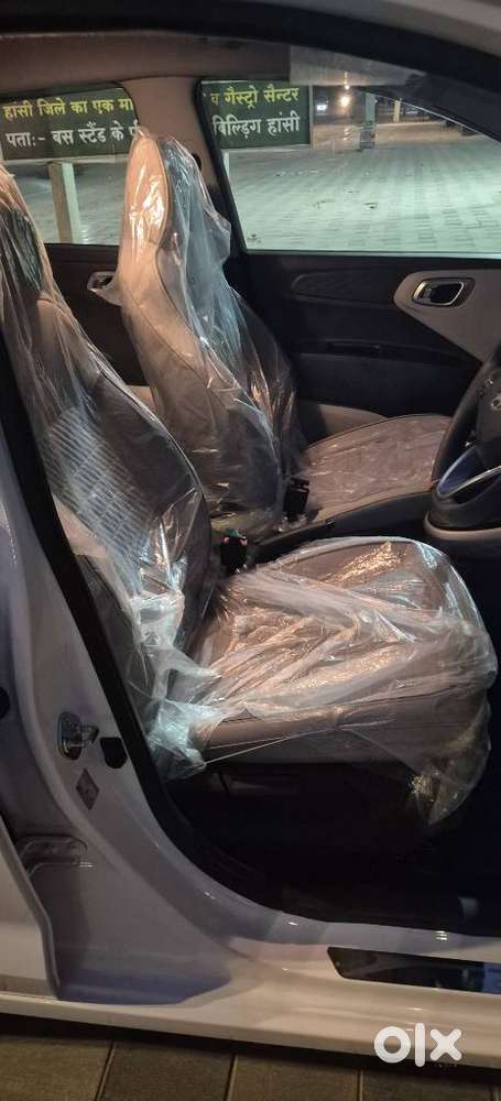 Hyundai Grand I10 Nios Amt Sportz, 2025, Petrol