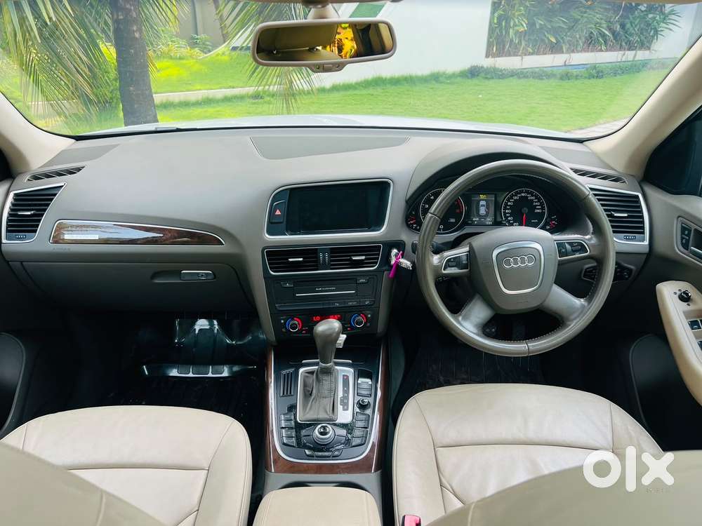 Audi Q5 30 Tdi Premium With Sunroof, 2011, Petrol