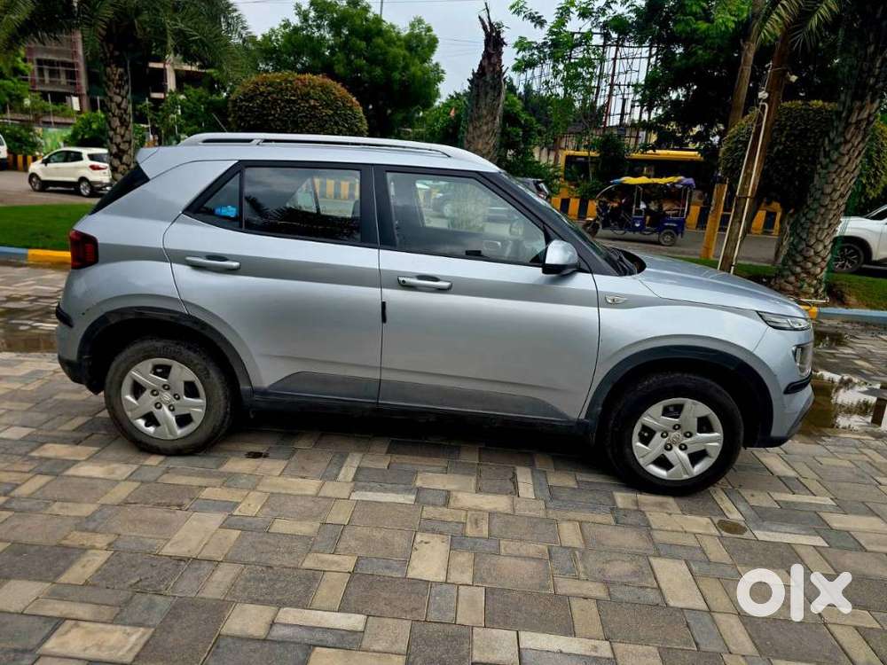 Hyundai Venue S 1.2 Petrol, 2021, Petrol