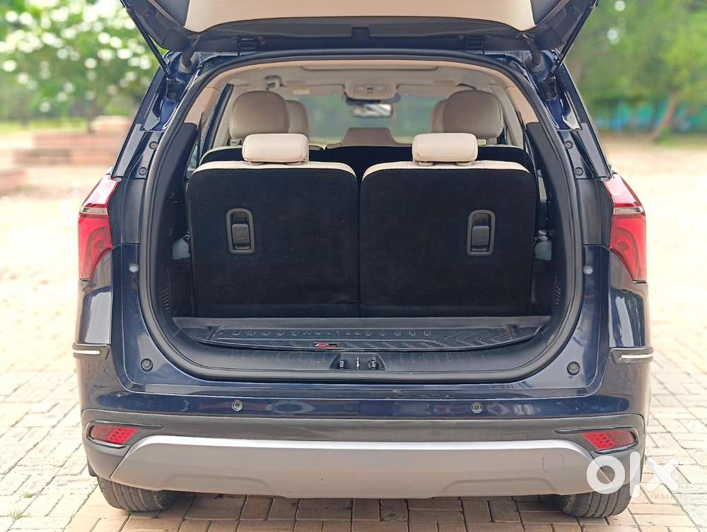 Mahindra Xuv700 2.0 Ax 7 Petrol At Luxury Pack Str, 2022, Petrol