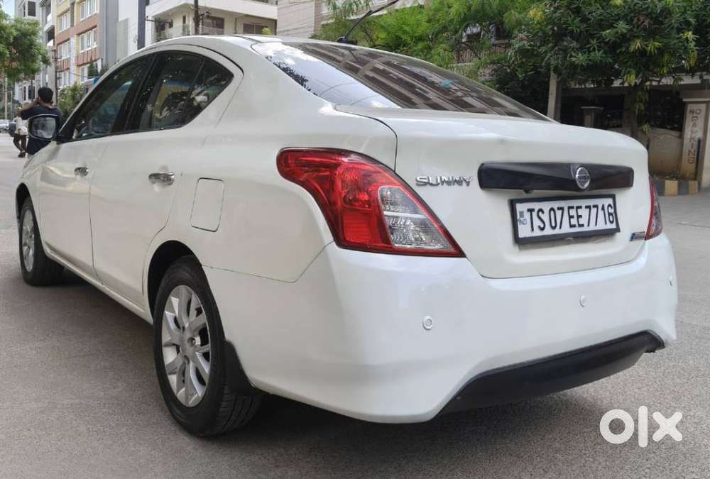 Nissan Sunny Xv D Premium Safety, 2014, Diesel