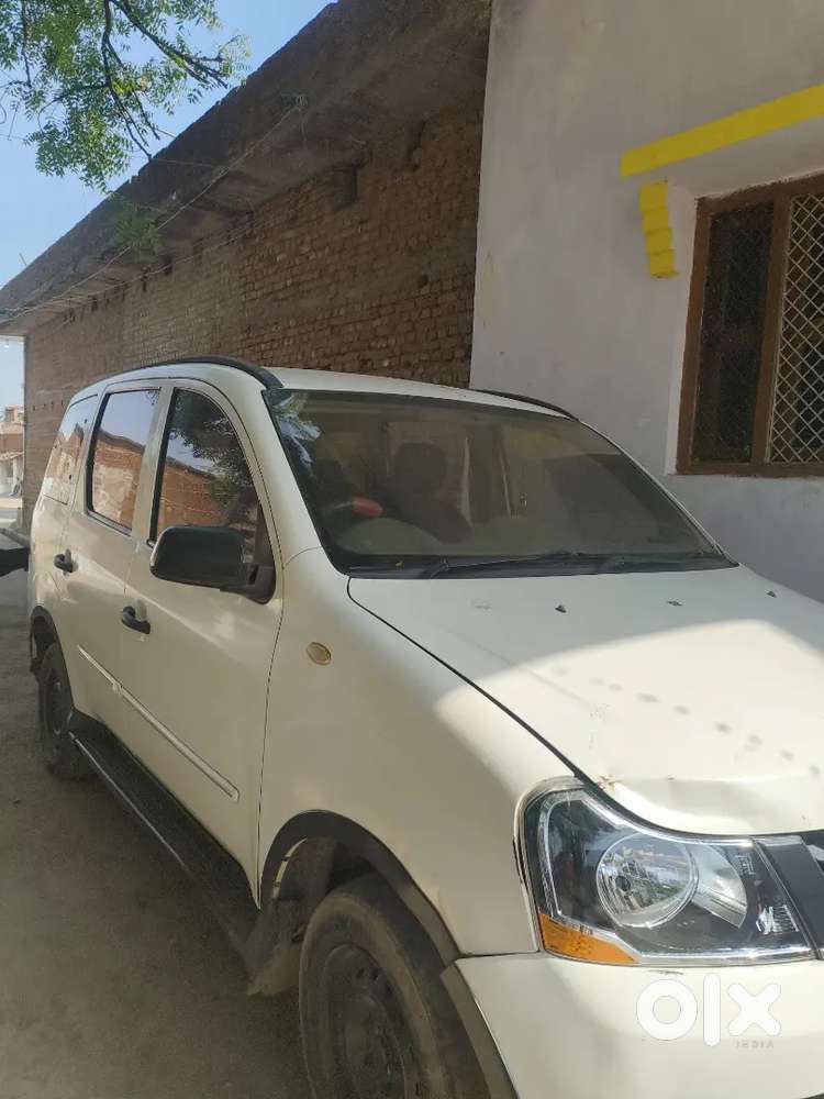 Mahindra Xylo 2016