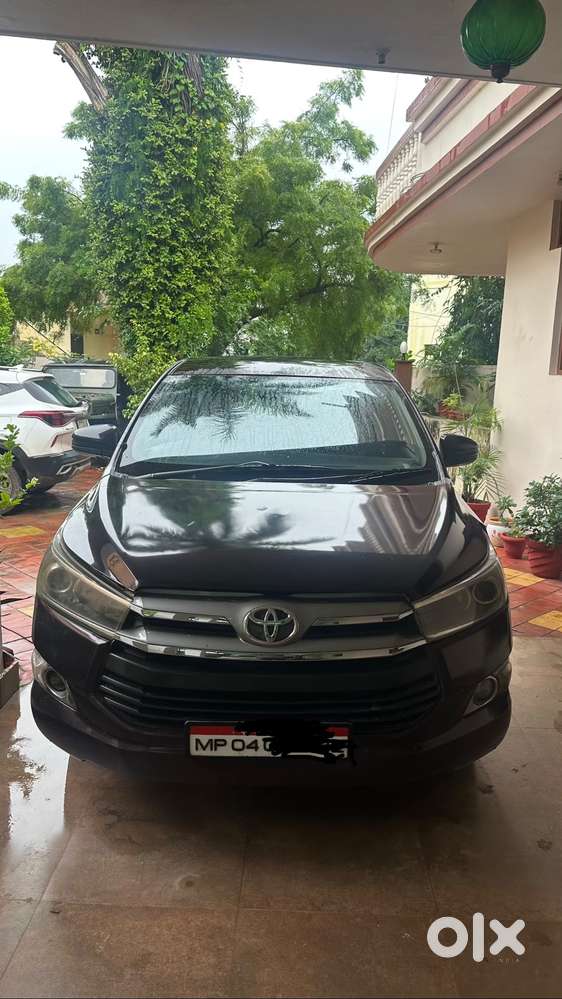 Toyota Innova Crysta 2017